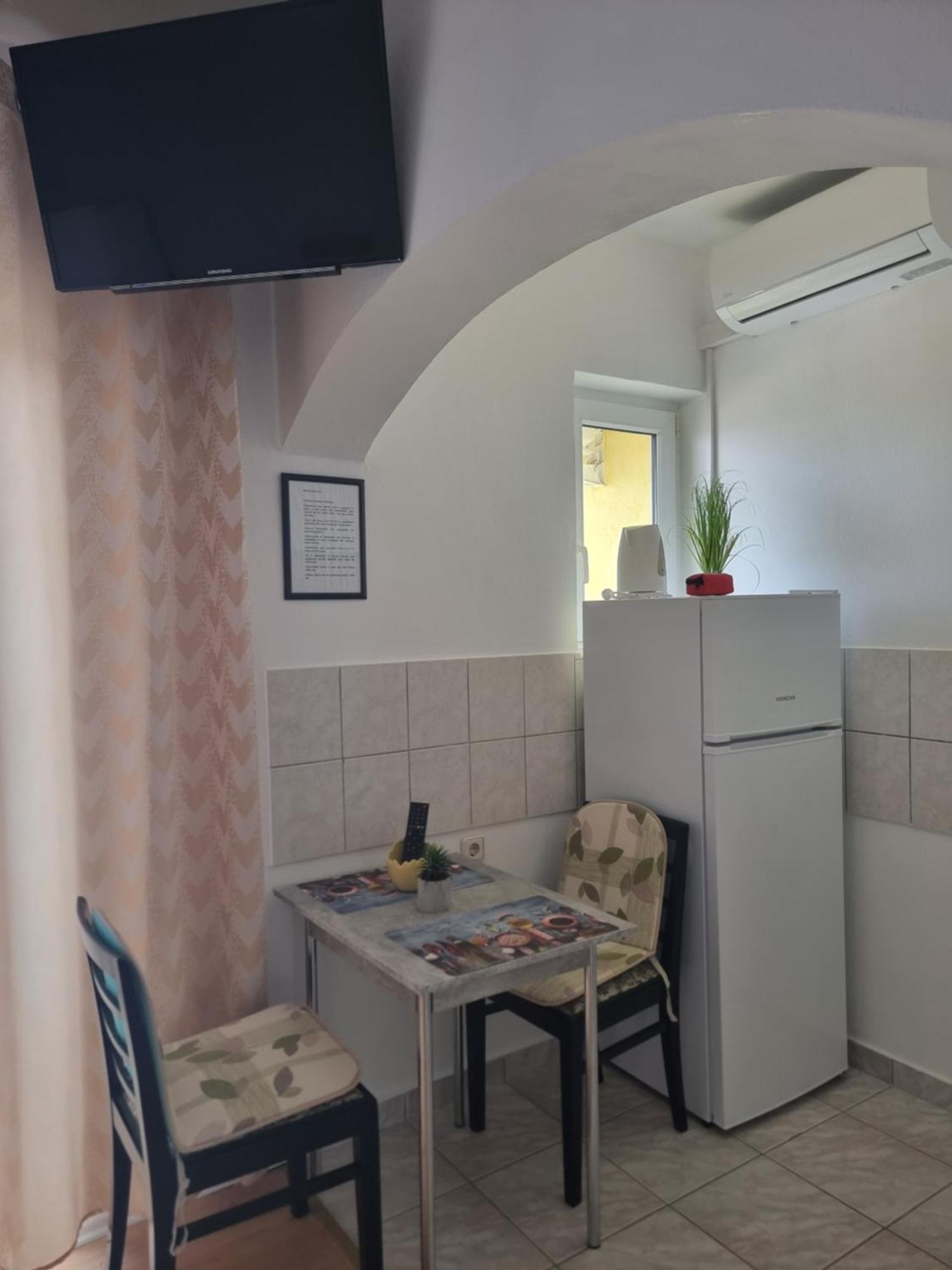 Apartmani Alen Dinjiška 外观 照片
