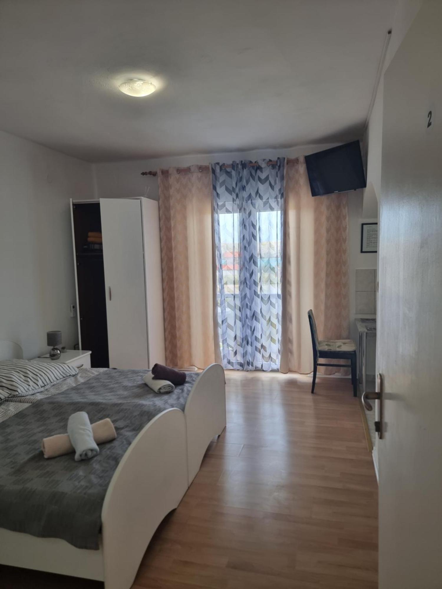 Apartmani Alen Dinjiška 外观 照片